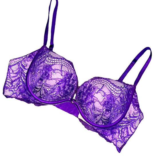 Victoria's Secret Other - Victoria’s Secret Plunge Push Up Bra